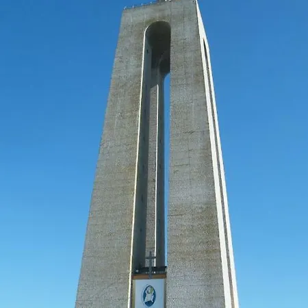 Moradia Проживание в семье *